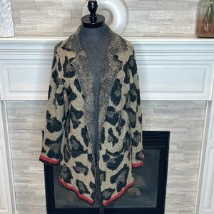 Joseph A. Textured Knit Sweater in Black and Tan Size M